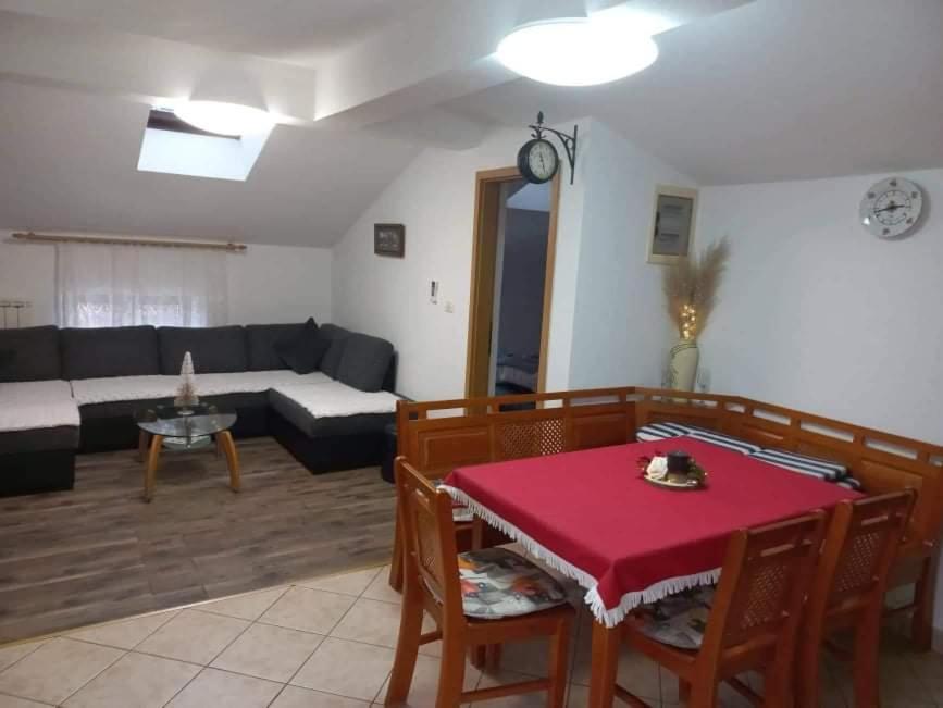 Apartmaji Soncek איזולה מראה חיצוני תמונה