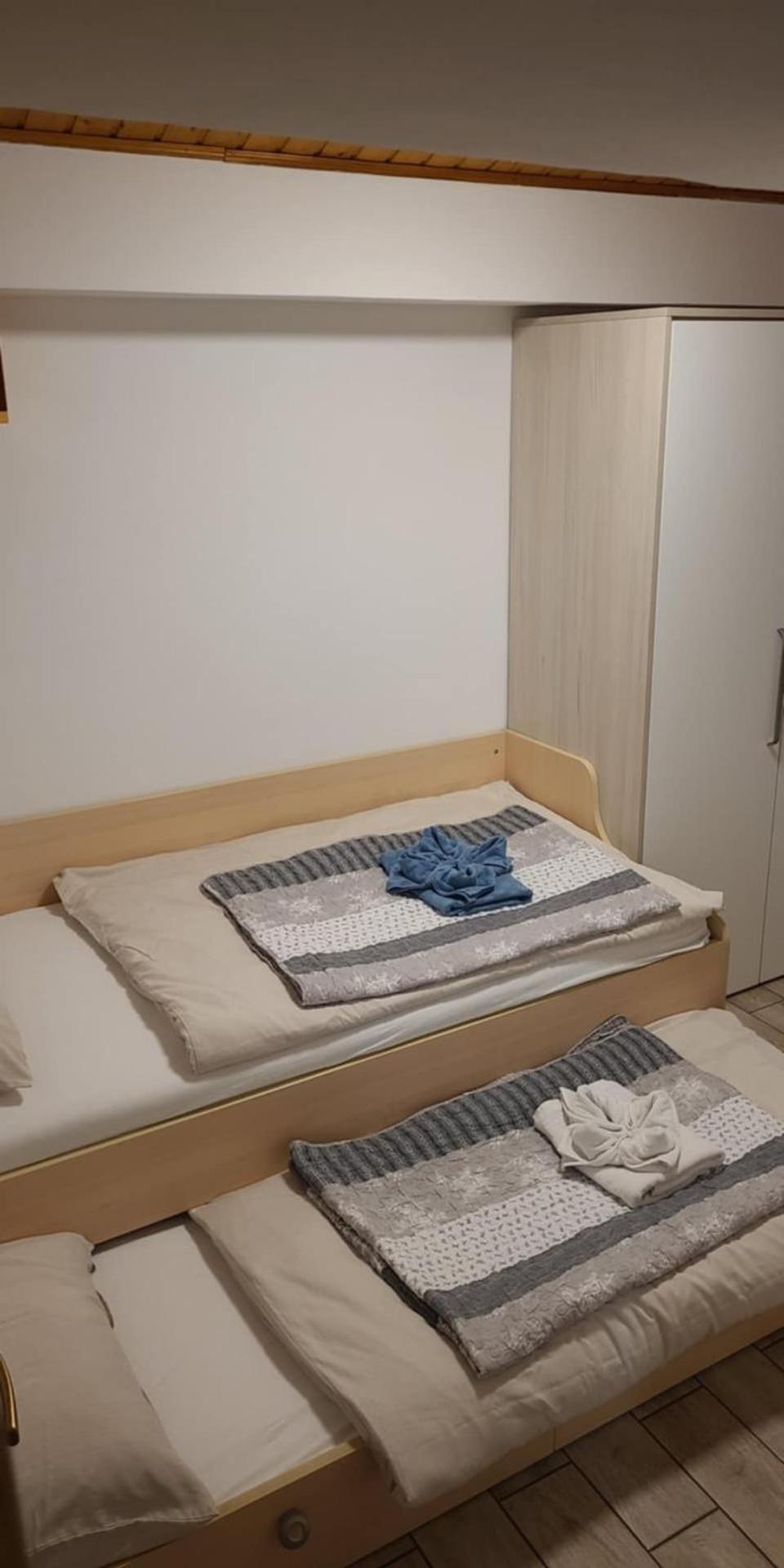 Apartmaji Soncek איזולה מראה חיצוני תמונה